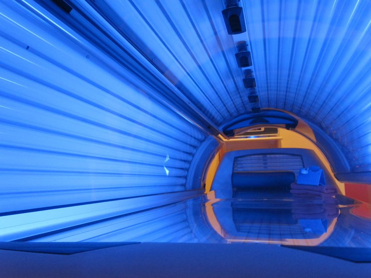commercial tanning bed